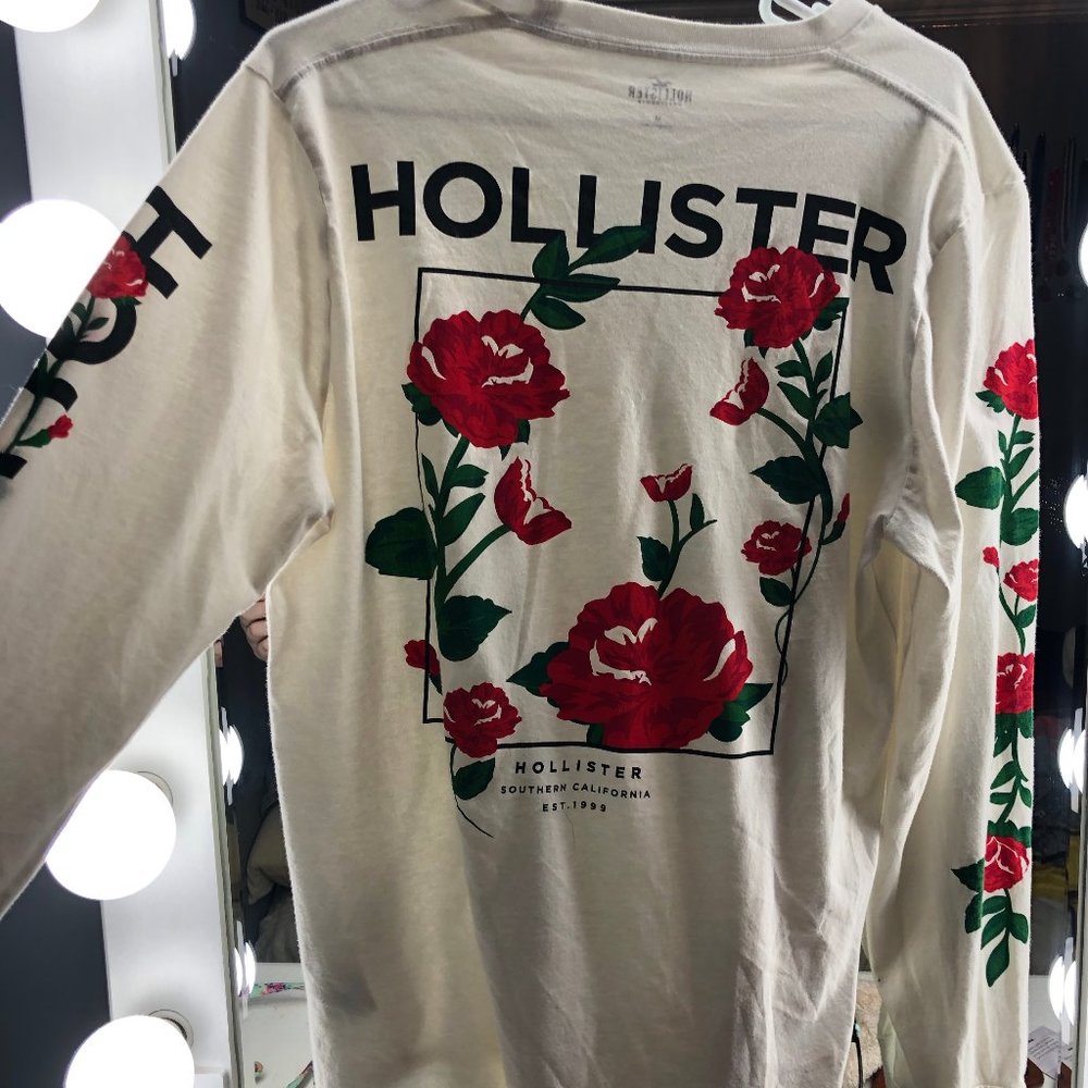 rose design hollister top